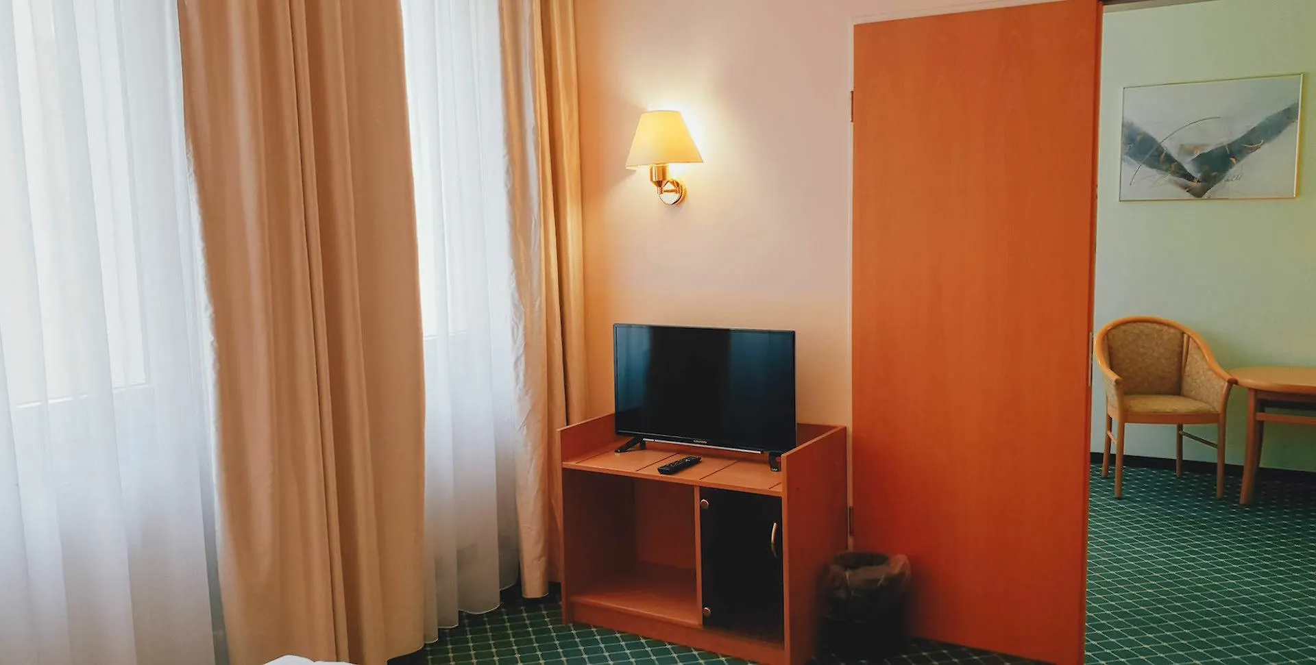 ***  Hotel 